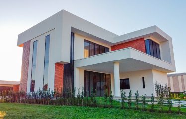 Lujosa Residencia en venta en Alto Los Pinos, en Ciudad del Este