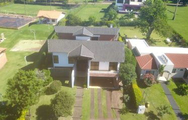 HERMOSA CASA CON PISCINA EN VENTA