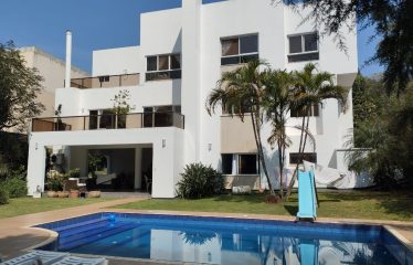 ALQUILAMOS Casa amoblada con Piscina en el Country Club (PCC)