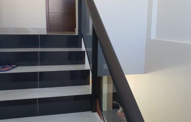 🏡 Residencia Moderna en Venta – Costa del Lago