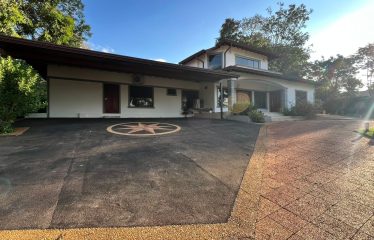 ALQUILER DE CASA EN EL PARANÁ COUNTRY CLUB DE HERNANDARIAS
